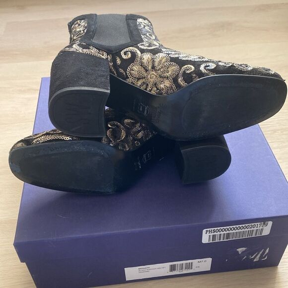 Stuart Weitzman Mediate Black Radiant Velvet Block Heel Booties - Picture 12 of 12